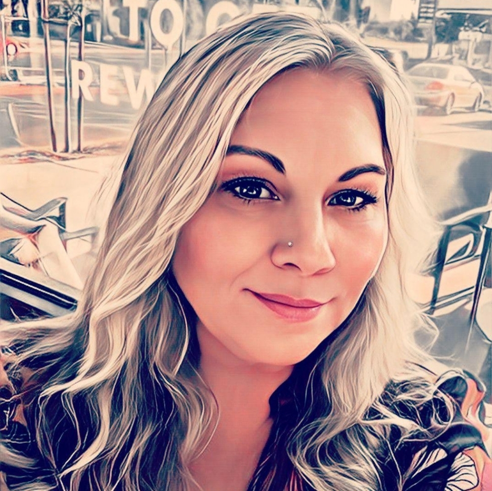 Meet your Posher, Debi